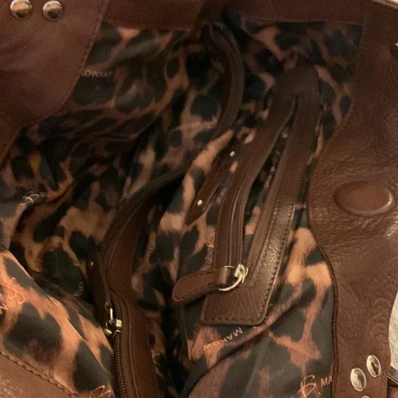 B. Makowsky leather purse - Picture 6 of 6